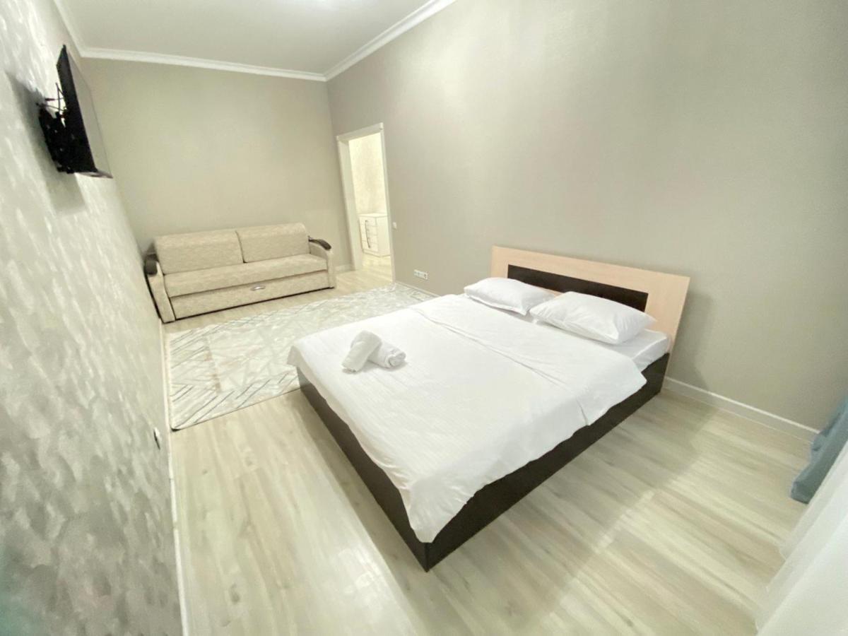 Whitehome In Panorama Park Astana Ngoại thất bức ảnh