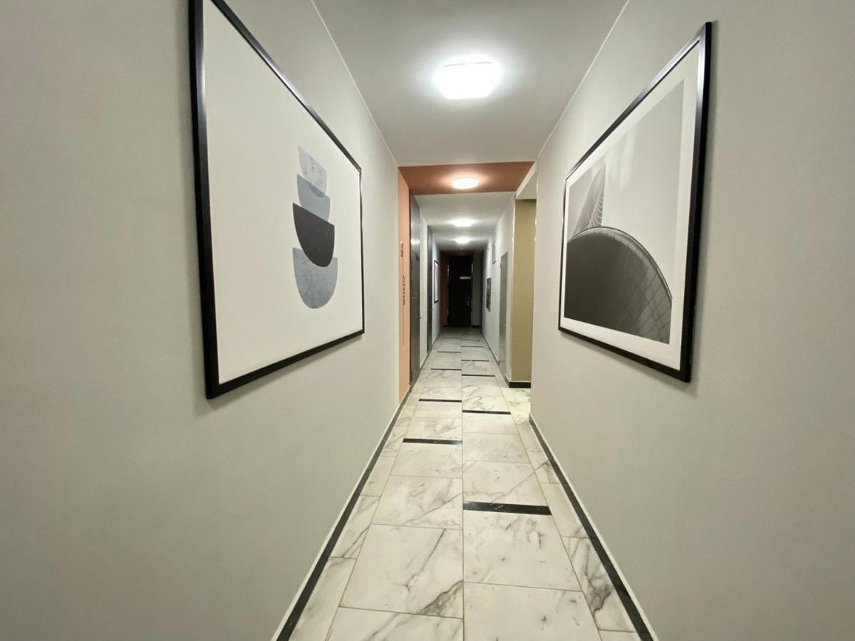 Whitehome In Panorama Park Astana Ngoại thất bức ảnh